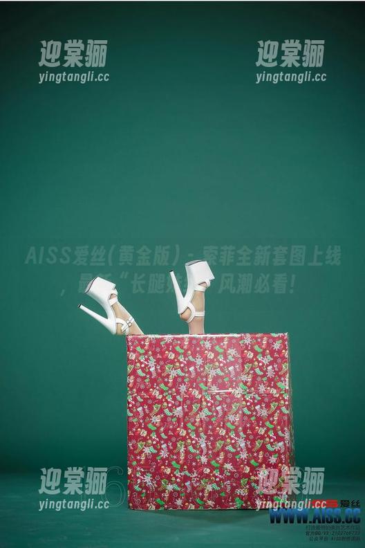 AISS爱丝(黄金版) - 索菲全新套图上线，最新“长腿妹纸”风潮必看！