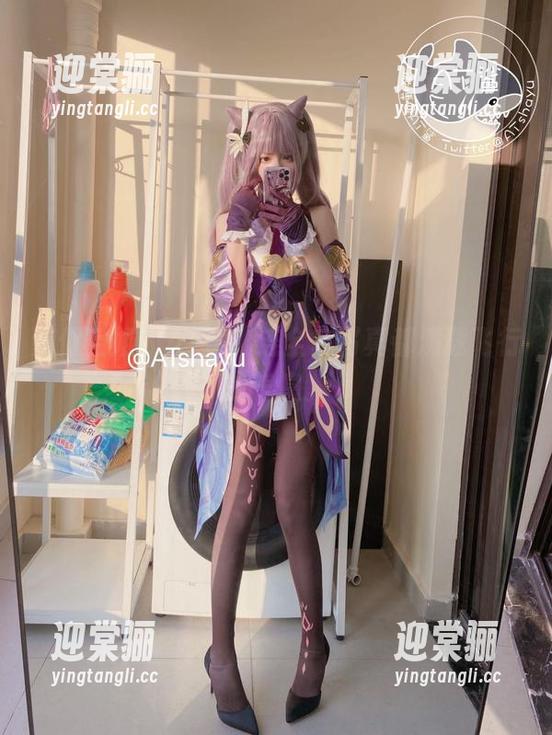 貌似空姐的AT鲨，连全套写真都满载飞行的气息。