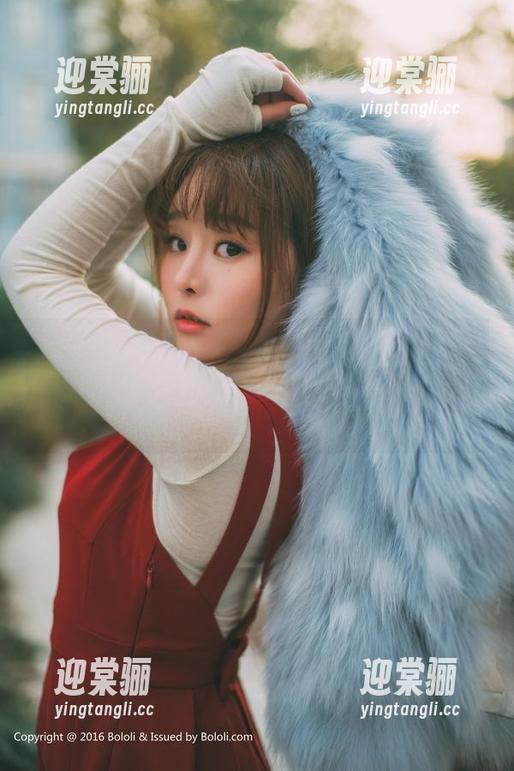 BoLoli菠萝社 - K8傲娇萌萌Vivian：裸足时光的原图，仿佛看到了她妈妈的拖鞋！