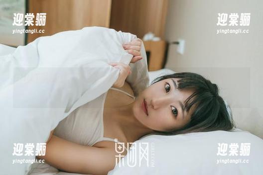 GIRLT果团网 - 不仅仅是睡衣，陈雅漫定制写真让你重新审视“睡觉”这个词。
