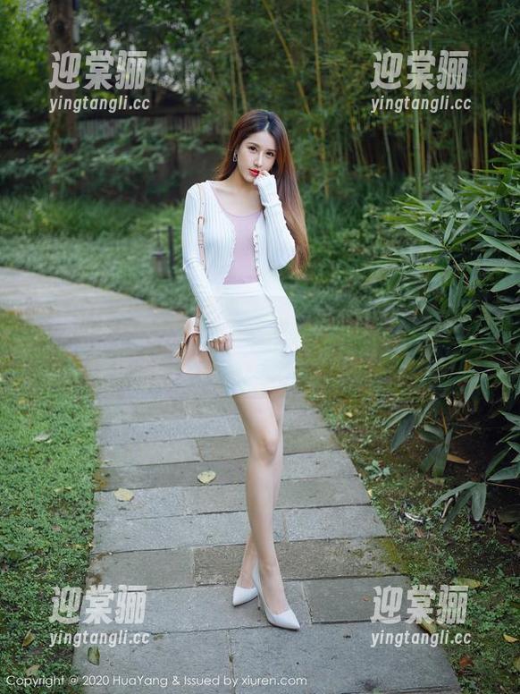 HuaYang花漾 - 最新里程碑？赵惟依coco在照片中完美演绎了“棉袜”范。