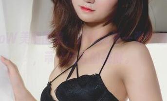 KuukoW美腿图集,定制的每一张都恰到好处,带一点红的挑衅。