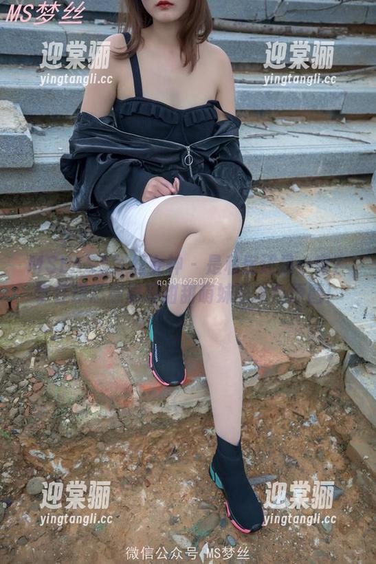 MSLASS梦丝女神 - 是私房还是小窝？李佳琪恣意展现甜甜萌妹的本色原图！