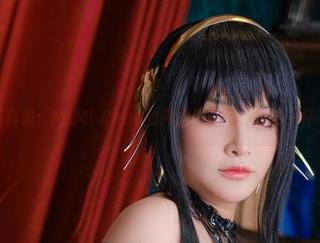 精选写真集:MiMi Chan的弗里伦联动,犹如一杯不老酒