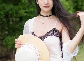 MiStar魅妍社 – 打卡韩冰冰儿的浴室原图：这泡澡姿势太随意了吧！