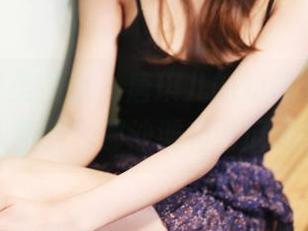 MyGirl美媛馆 – 唐琪儿的短裤美图，有没有人想聊聊那沙滩和西瓜的乱入？