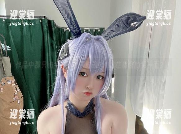 PAKI草莓酱 作品中那只奶牛,看上去好像PAKI草莓酱的另一面?