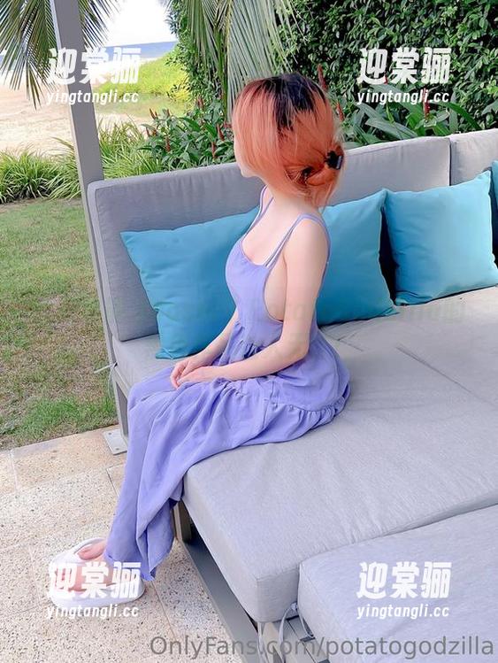 土豆也能当coser？PotatoGodzilla的黑色作品让人无言！