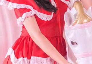 TouTiao头条女神 – 杨漫妮baby的双人精选作品，每一刻似乎都有不为人知的小情节。