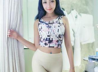 TuiGirl推女郎 – 看！艾栗栗这次踏上了裸足的图片新旅程，更新不等人哦！