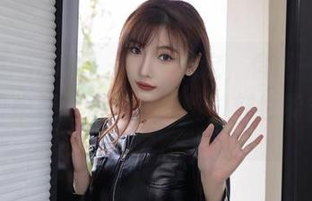 Xiuren秀人网 – 轻松搞定,借用一下Milk大萌牛仔裤资源,捕捉时刻也能很随意。