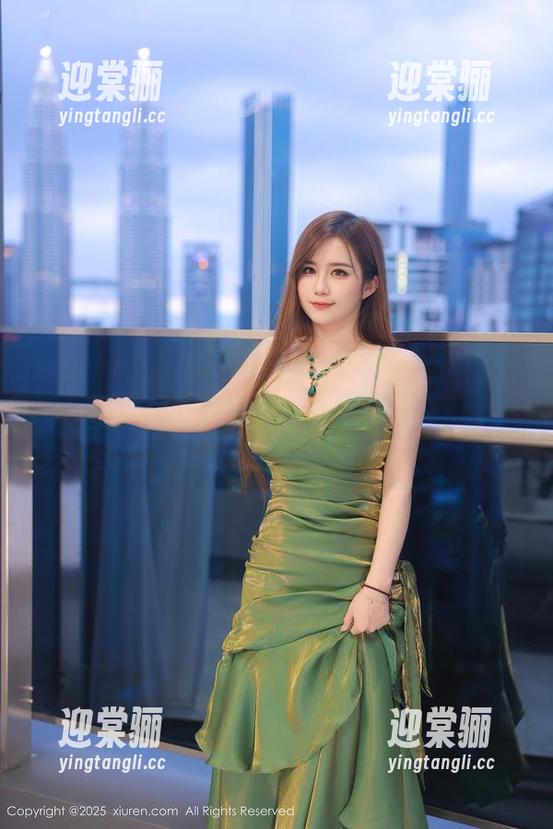Xiuren秀人网 - 海边私房合集：乔伊joy的‘晒’与‘躲’——总是在包包里留一块沙！