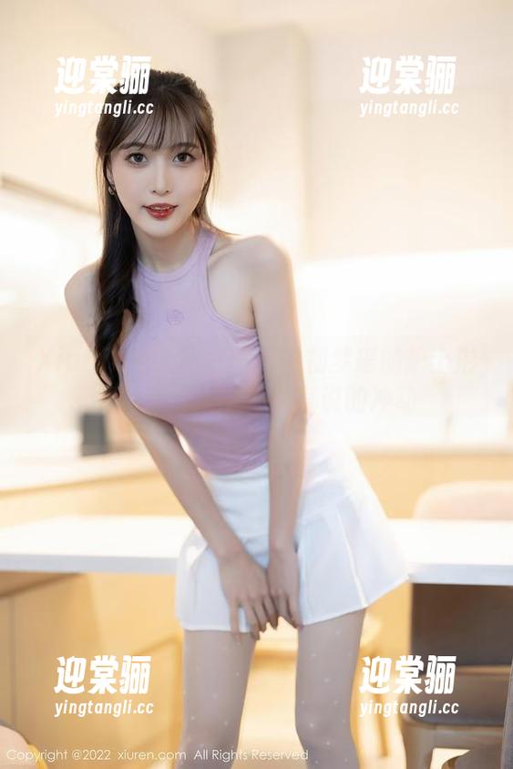 Xiuren秀人网 - 写真中初梦瑶的护士形象，有点让人难以言说的冲动