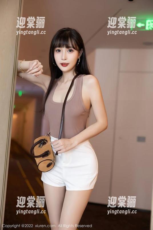 Xiuren秀人网-奶芙乔乔 Xiuren秀人网 - 说好的青春就该穿水手服,奶芙乔乔的写真集等你下载!