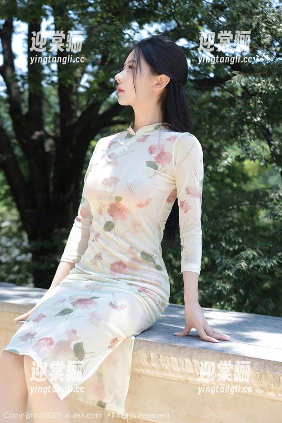 Xiuren秀人网-小薯条nienie Xiuren秀人网 - 小薯条nienie最新图册发布:满满的可爱,让我担心钱包了!