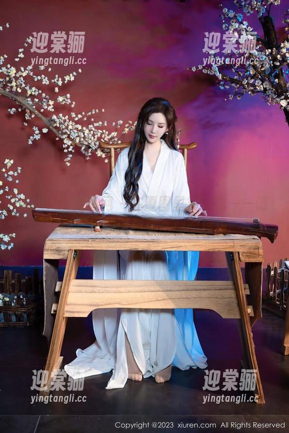 Xiuren秀人网-谭小灵 Xiuren秀人网 - 在原图里搜孤独——谭小灵校园特辑受欢迎的理由