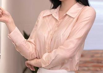 Xiuren秀人网 – 赵惟依coco的自拍，下载了能不能让我看得更舒服一点？哈哈。
