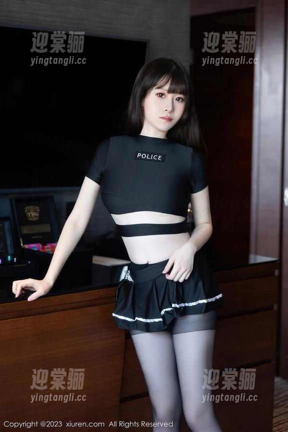 Xiuren秀人网 - 陆萱萱cecillia在办公室，在线写真让你忽然新鲜了起来