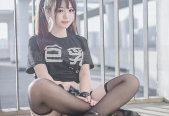 被Yoko宅夏的黑色写真捉住?下载又能有多深刻…