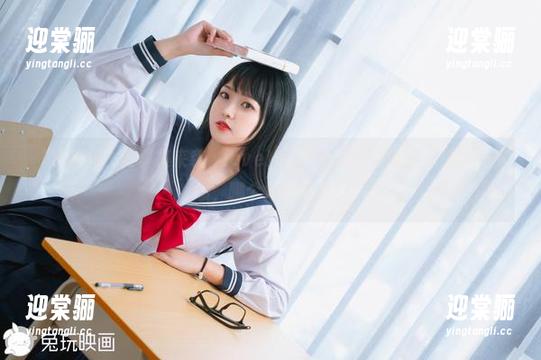 “小狐狸”写真集来袭，lovely呆玄的精选真能让人停留，啧啧，哪个角度更撩？