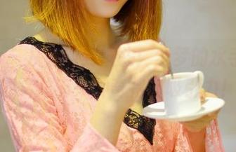 pans – 从船舱到镜头:梦梦的水手服美图,总有一种奇特的吸引力!