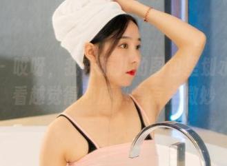 丽柜 – 哎呀，我在凉儿的图包里划水，越看越觉得那瓜熟得有点微妙