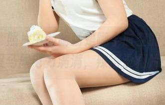 丽柜 – 照片中的晴晴是哪个时空的少女，双马尾电力满满，辣得没相片！