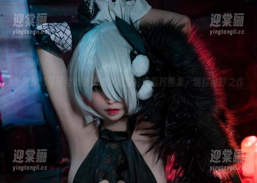 颠覆你对可可老师的认知：她的礼服福利图集，堪称绝妙之作！