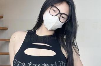 微密圈 – 图库里的“透明”新发现,可爱的肉巴带你领略不一样的清透~