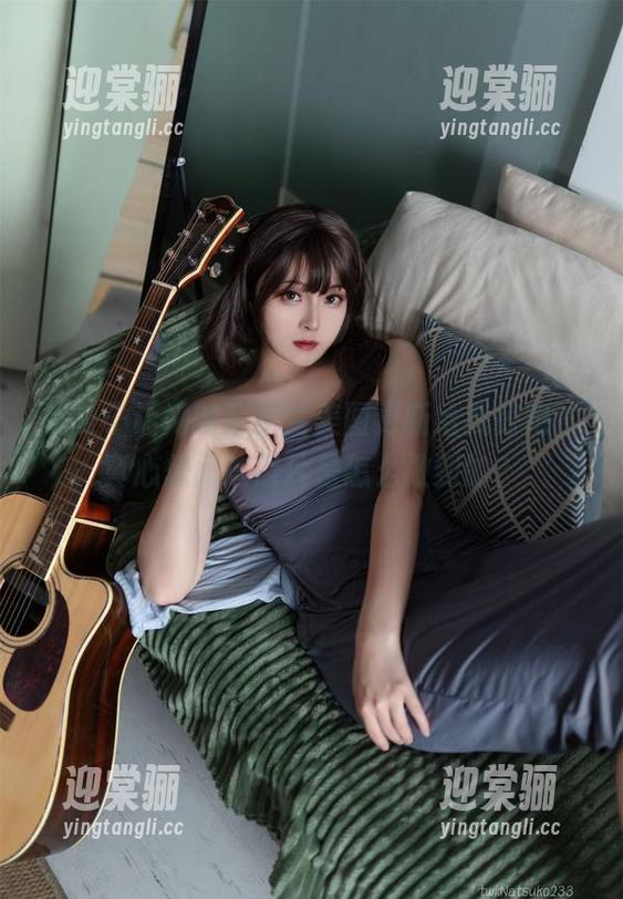 夏夏子 夏夏子让她的紫罗兰美图更新给我惊艳,真心想问这照片是怎么做到的?