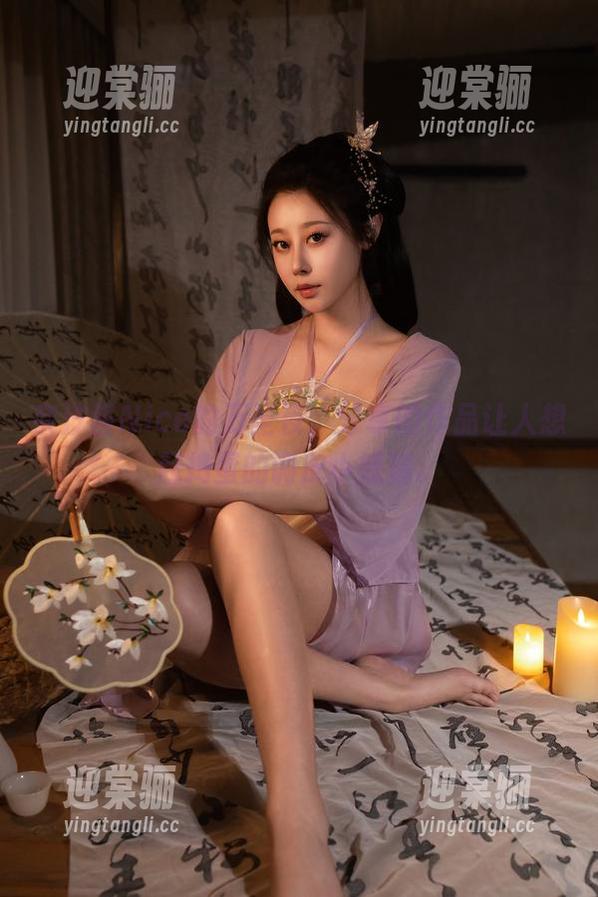 奈汐酱Nice的万圣夜，分享的作品让人想起捣蛋的调皮小妖精。