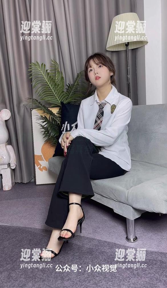 小众视觉 - 干货与颜值共存：婷婷的校园写真合集