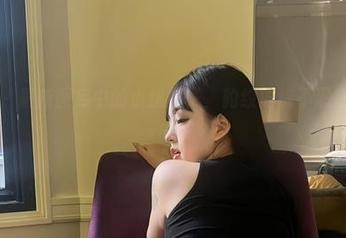 微密圈 – 最新图库中的小优优子,豹纹内裤不忍直视的美感…