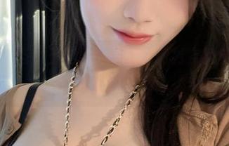 微密圈 – 当小玉吃果冻遇上定制男友视觉，天哪，这画面太美！