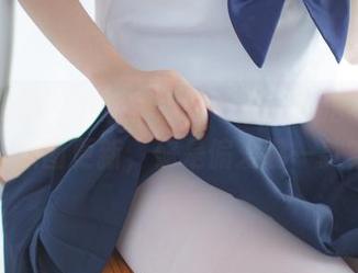 少女秩序 – 小满和她的毛衣，看法不一——原图更新，你是偏爱哪一款？