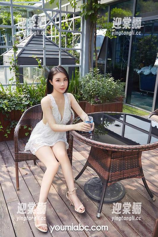 尤蜜荟 - 听说柚柚酱在线女仆图集里有隐藏福利，哈哈，探索中