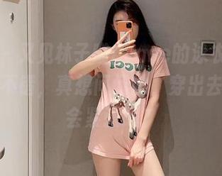 微密圈 – 又见林子喵Lynne的泳衣写真集，资源不错，真想问问她，穿出去的时候会紧张吗？