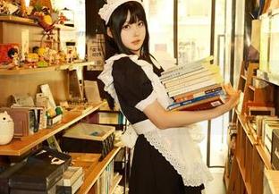 白莉爱吃巧克力来了一发“最新”的瑜伽写真集，素颜与平衡感的奇妙碰撞！