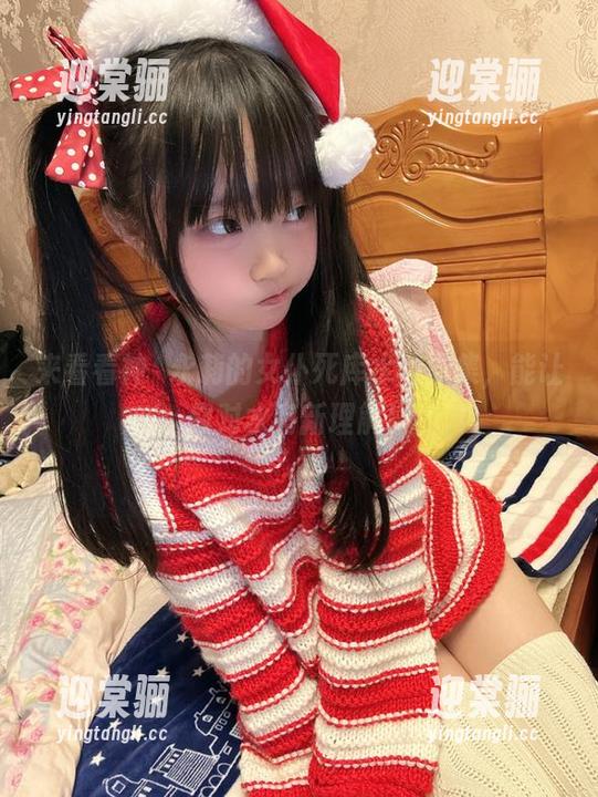 来看看神沢永莉的女仆死库水写真集，能让你对水有新理解！