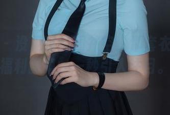 秀人网 – 没见过的周井空!那套衣服里的福利图集,一秒引人注目。