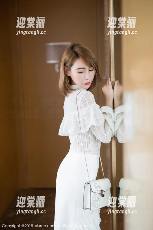 秀人网 - 周慕汐fairy私拍：女神的风采全在这里，没看够的我已经去找五花肉补偿了。