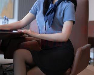 秀人网 – 草莓zz的黑白合集,或许黑白也是一种奇幻?