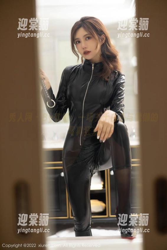 秀人网-软情 秀人网 - By软情:一场关于白色与慵懒的写真狂欢