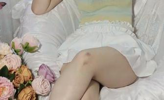 绮梦摄影 – 小艺的真实原图：少女的速度有多快，至少比我找具体表情要快上一点儿。