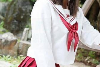 美媛馆 – 图包大解密：徐子琦的透明风格，让我想到了夏天的T恤