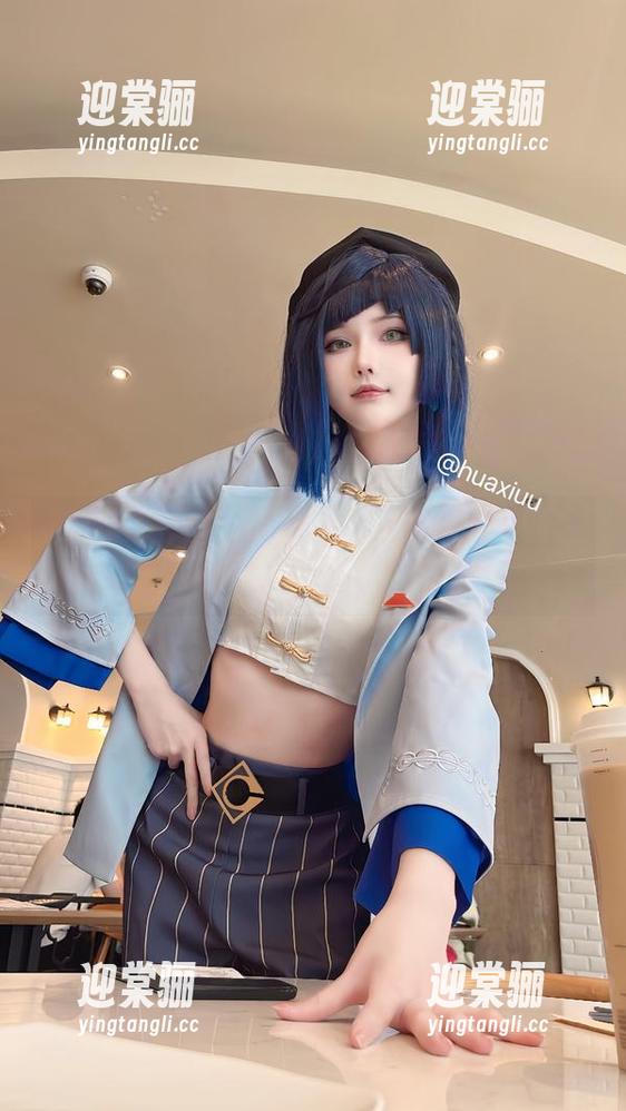 花兮_honoka 空姐与花兮_honoka:在云端上演的写真“空战”。