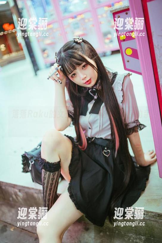 落落Raku的女王霸气，与高清图库的亲密接触！