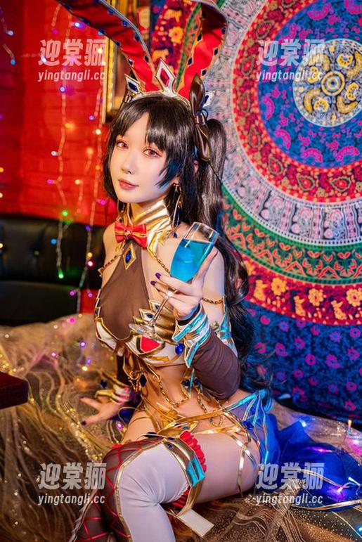 大家看！阿包也是兔娘万圣节新更新，合集里藏了一点小恶作剧哦！