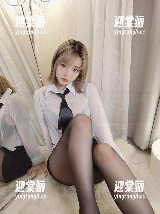 女仆妆容不止是伪装，雯妹不讲道理1号本里更多的是俏皮，快来看！