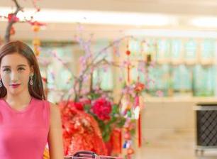 青豆客 – 本来以为是个正经的合集,结果子纯儿Annie的《肉丝》作品让我意外又迷惑。